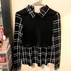 Black and white plaid long sleeve with buttoned collar size xs